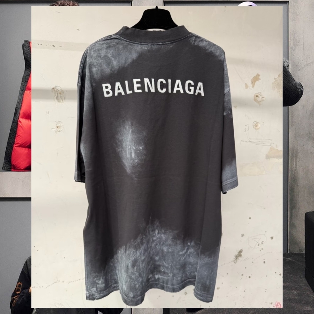 モダン バレンシアガ Tシャツ BALENCIAGA BACK ペイント ロゴ
