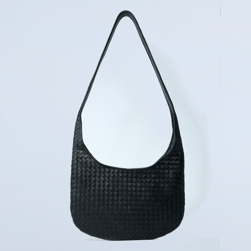 関税込/国内発送《BOTTEGA VENETA》ヴェネト