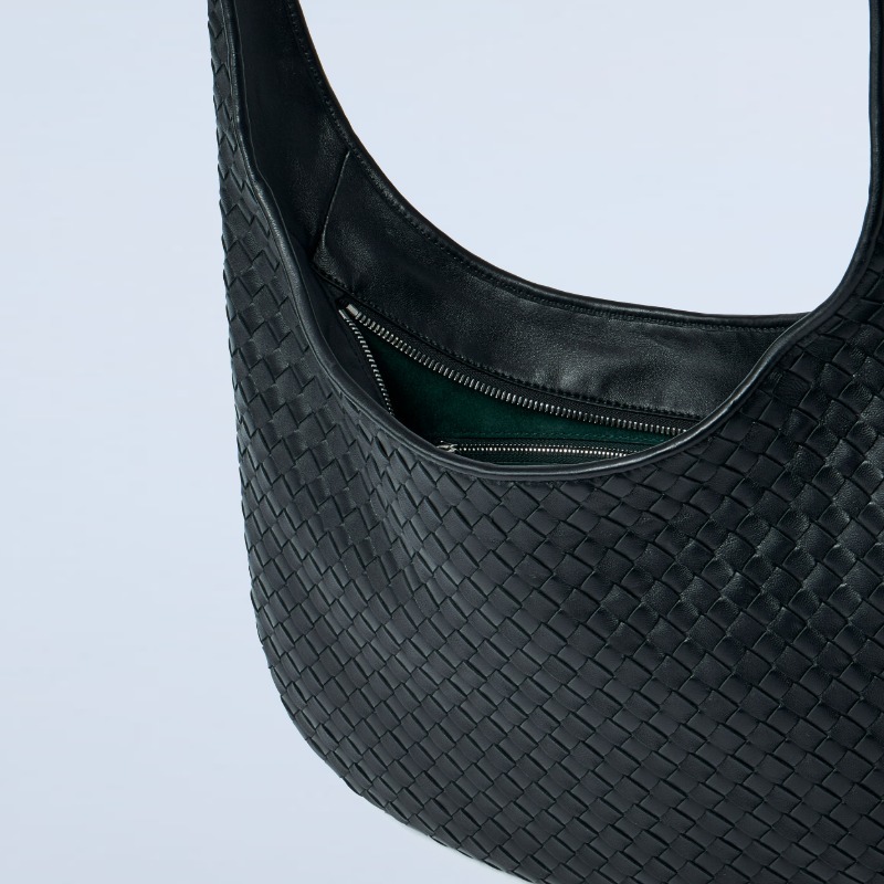 関税込/国内発送《BOTTEGA VENETA》ヴェネト