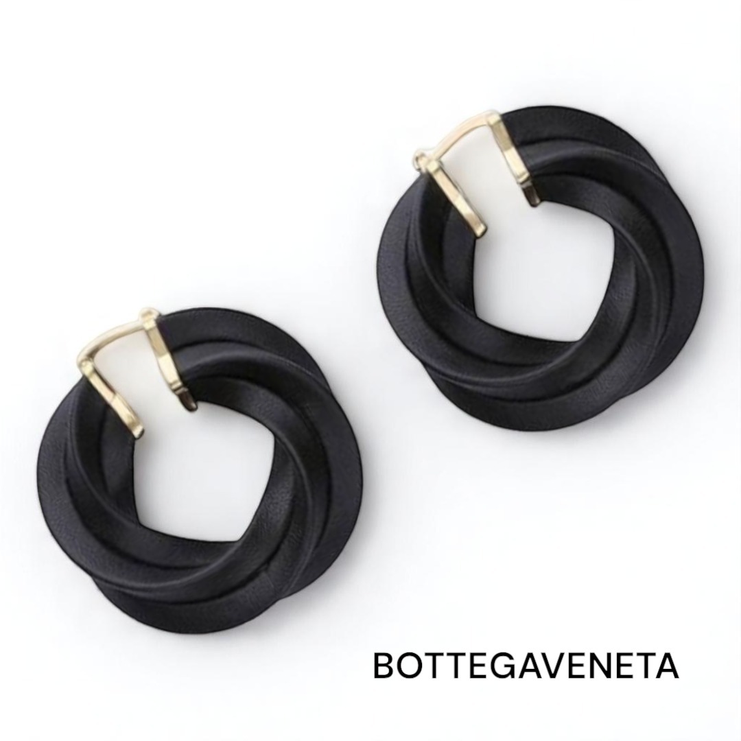 ●BOTTEGAVENETA ●ボッテガヴェネタ ピアス Twist