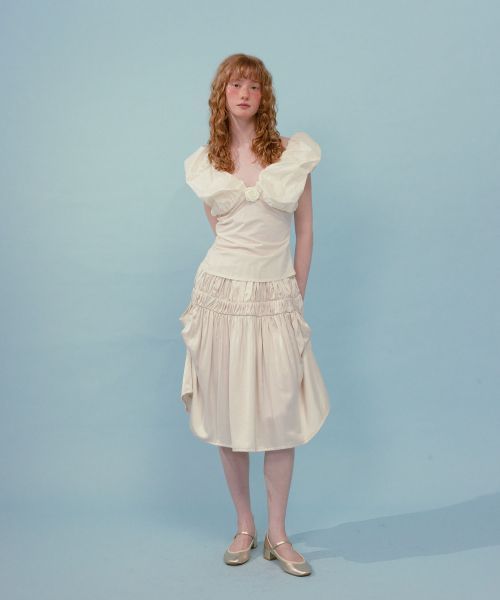 【LOULOUSEOUL】Satin Tuck Pleats Skirt (Cream)