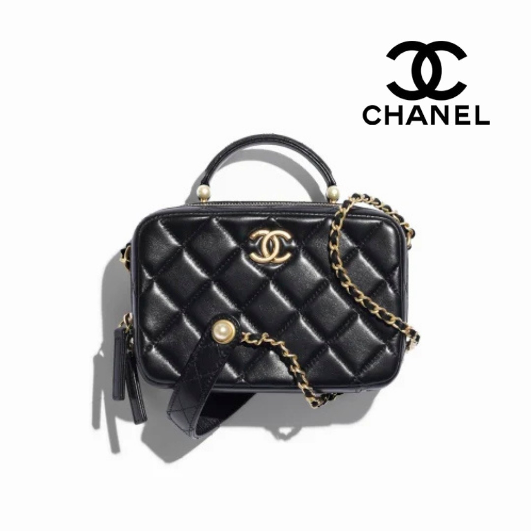 幅広いシーンで活躍します☆【CHANEL】スモールバニティケース
