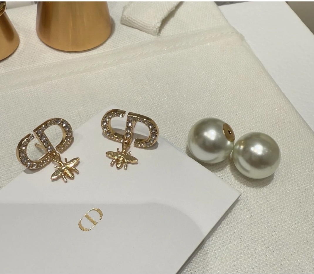 《ハチが可愛い♡即発♡》DIOR Tribales ピアス
