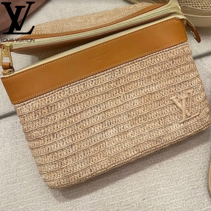 《夏コーデにぴったり》Louis Vuitton ポシェットクラッチバッグ
