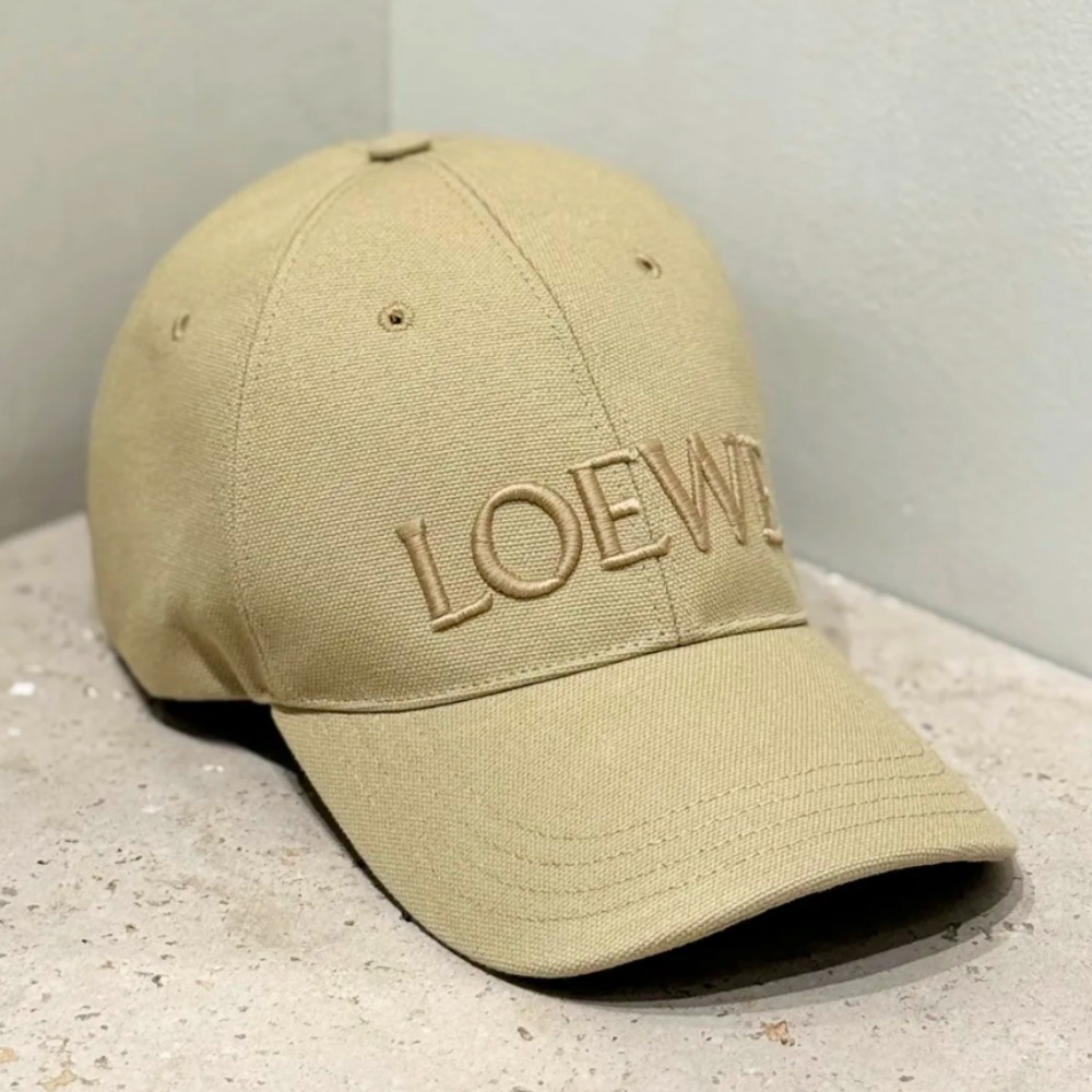 《大人カジュアル》【LOEWE】ロエベロゴ刺繍 キャンバスキャップ