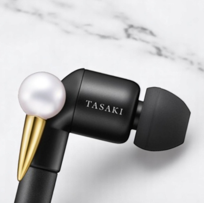 直営手配 すぐ届く TASAKI デインジャー ファング イヤホン