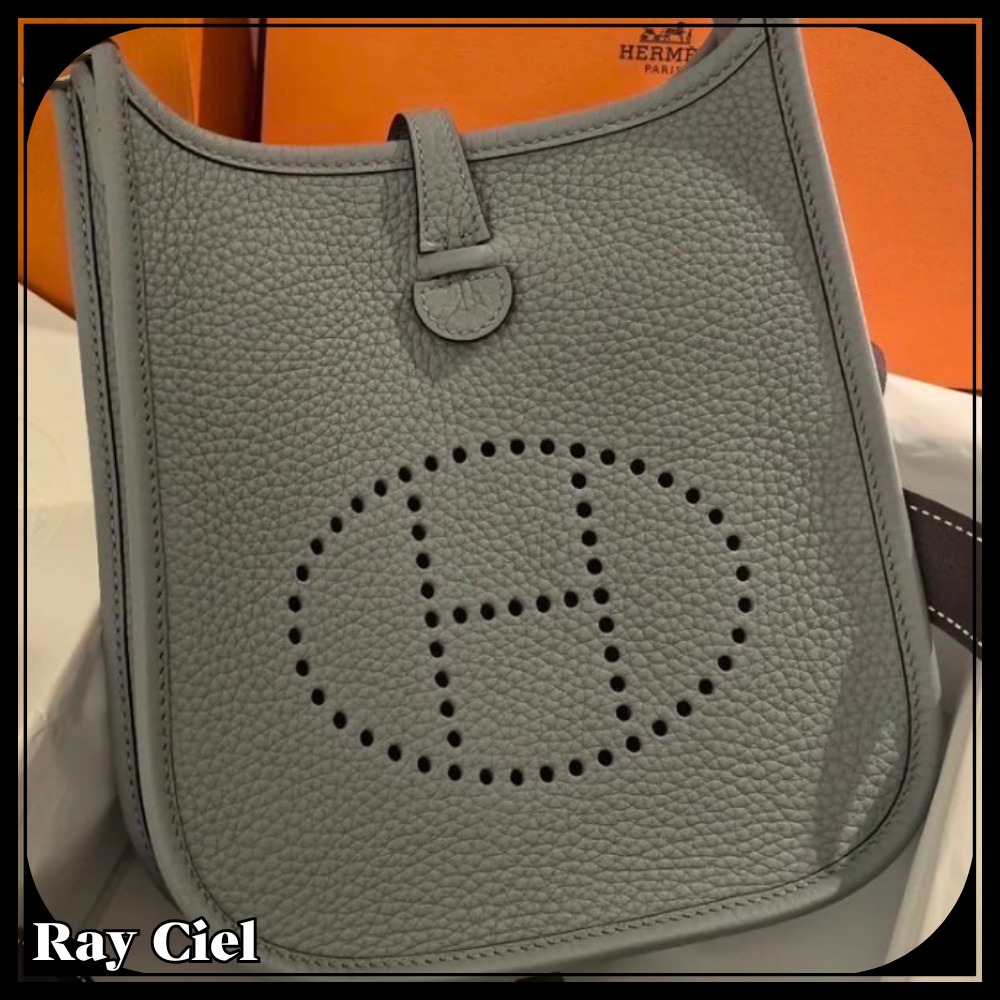 【レアアイテム♡持ちやすいサイズ】HERMES エヴリン16