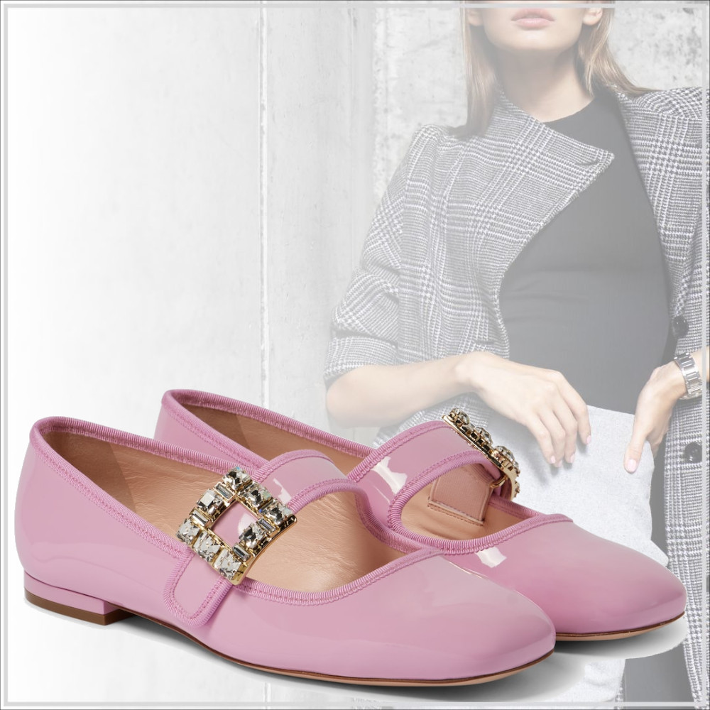 華やぐ足元【Roger Vivier】パテントレザー バレエシューズ