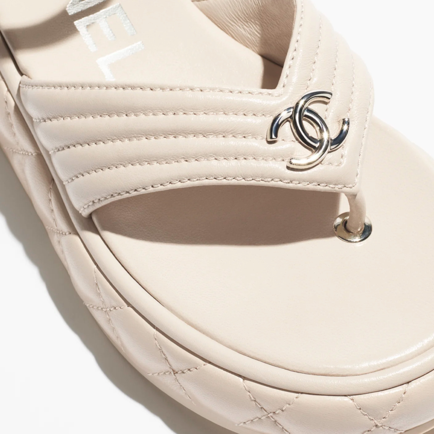《厚底で可愛い》CHANEL 25S サンダル グレー