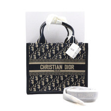 Dior（ディオール）M1325CZBBブルーオブリック新型