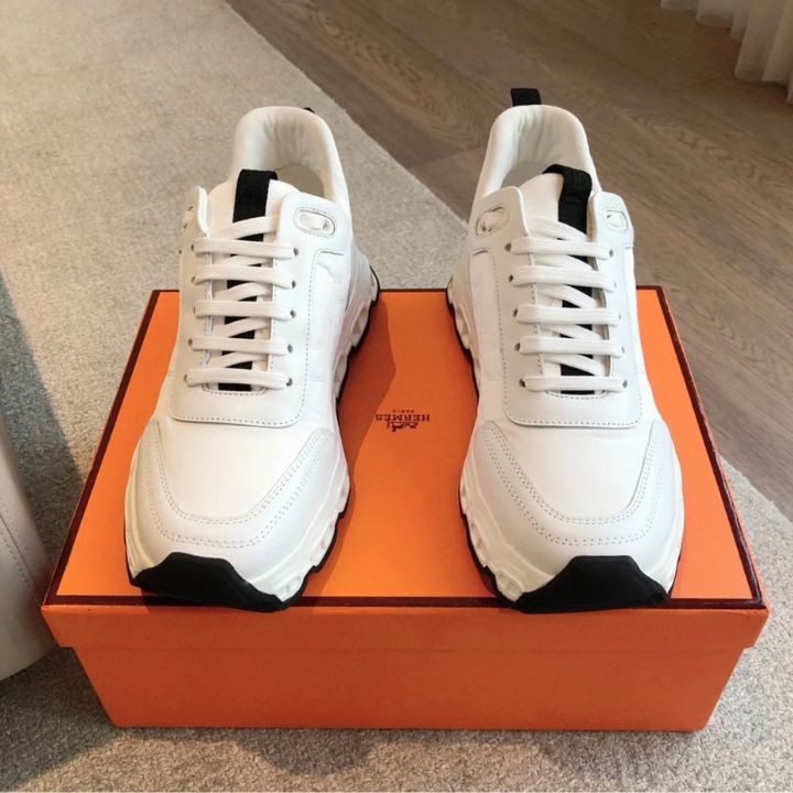 《ソールのデザインがかっこいい》HERMES インパルススニーカー