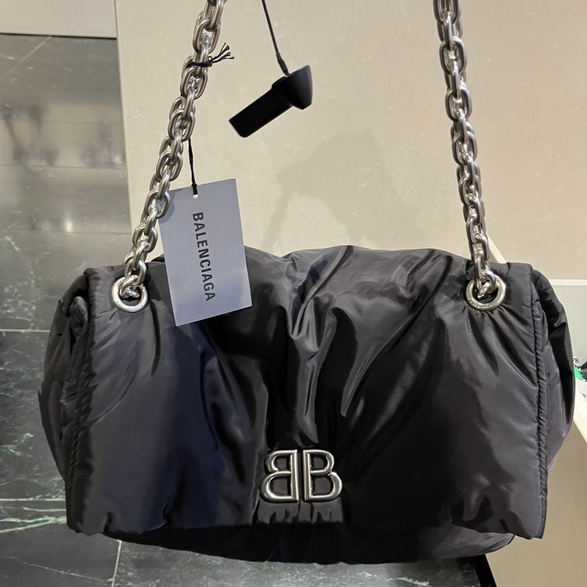直営店☆BALENCIAGA☆SALE!CRUSH CHAIN キルト ショルダーバッグ