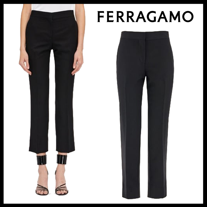 FERRAGAMO直営店ストレッチウールタイトパンツ