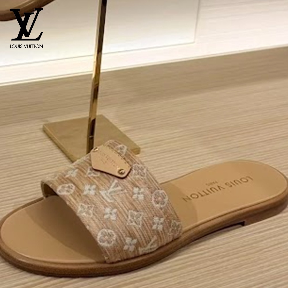 《カジュアルでかわいい》Louis Vuitton フラットミュール