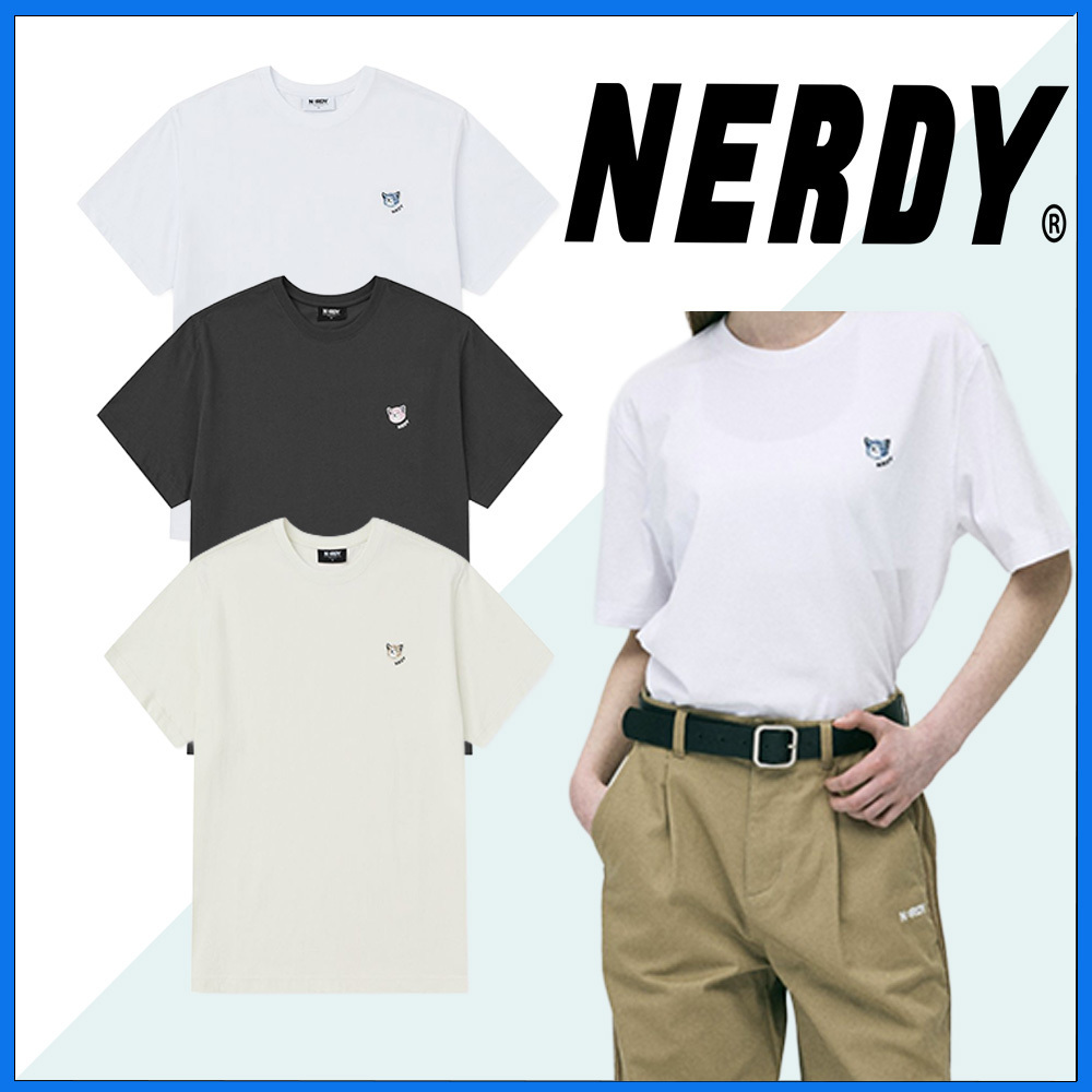 ★NERDY★人気★Sleeping Cat Wappen Short Sleeve T-Shirt
