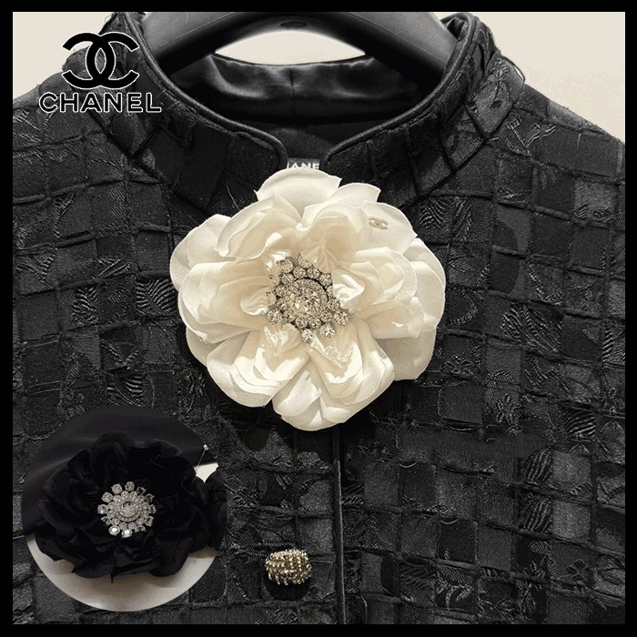 【１つあるだけで華やかになる☆】CHANEL ブローチ CCロゴ