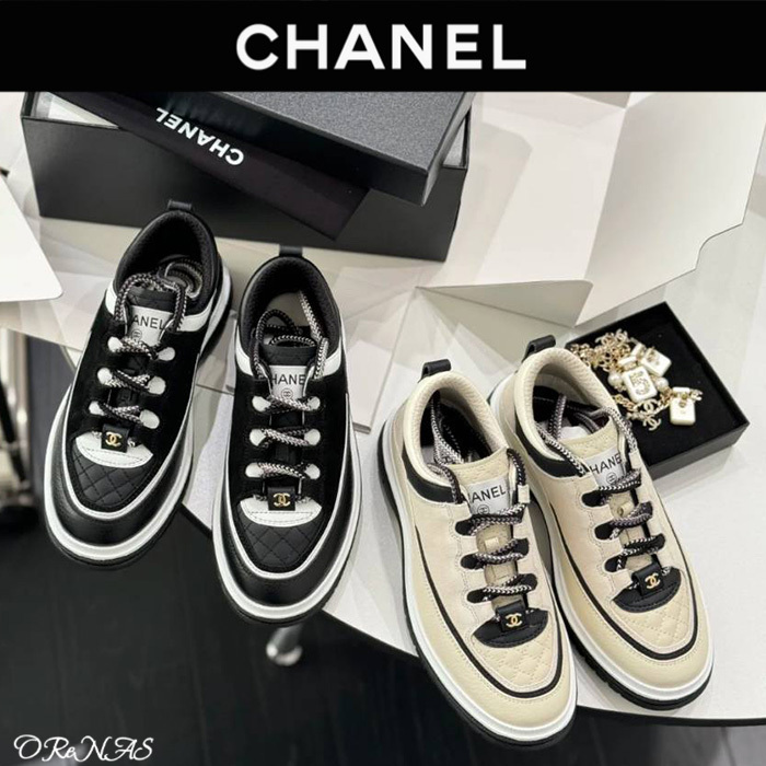 【厚みのあるソールで安定感抜群】CHANEL スニーカー