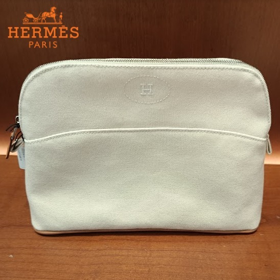 《シンプルで上品》HERMES ポーチ ミディアムサイズ