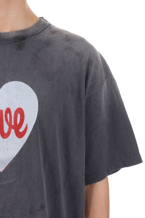 常田大希愛用BRAND《SAINT MXXXXXX》 HEART LOVE PRINT S/S TEE.