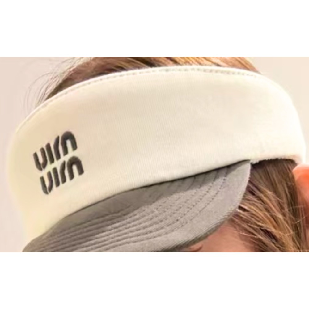 《大人スポーティー》【MiuMiu】ドリル バイザー サンバイザー