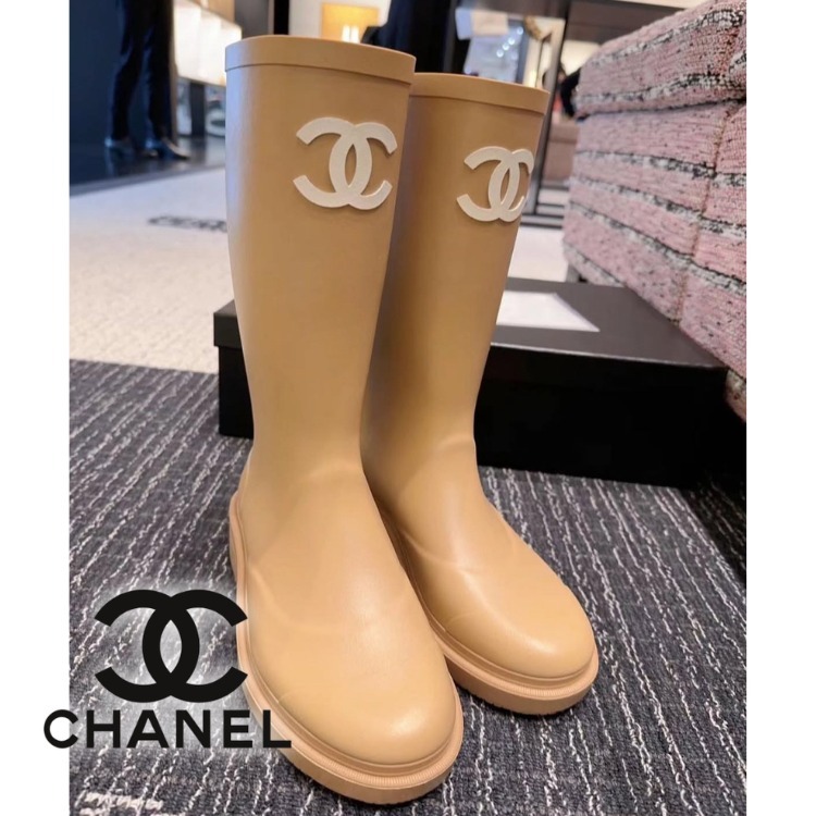ミニマルなマストアイテム★【CHANEL】ロゴ ロングブーツ