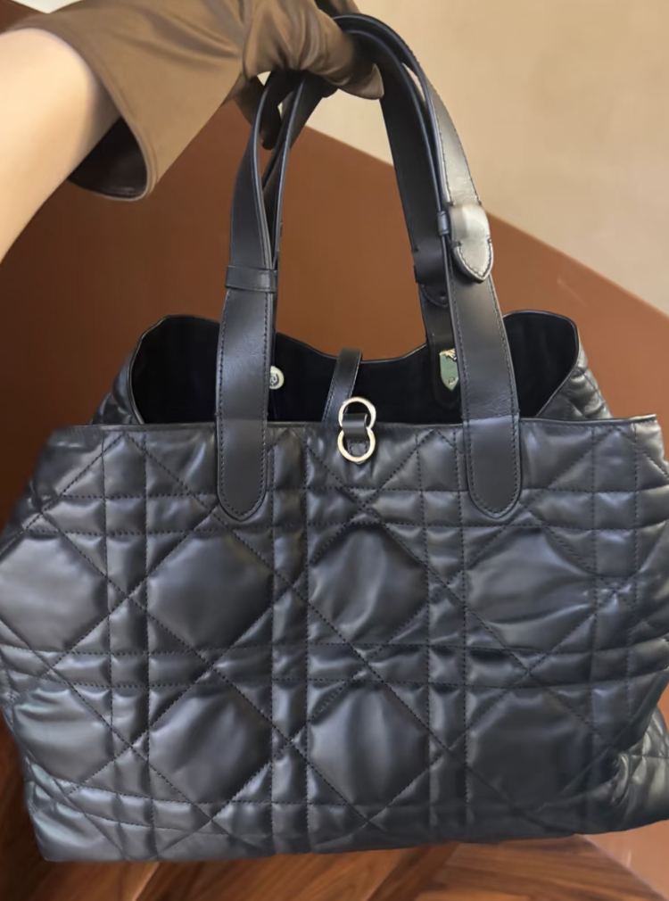 《Dior Toujours バッグ ラージ》黒 マクロカナージュ DHL 直営