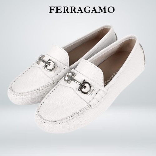 フェラガモ FERRAGAMO ドライビング ローファー