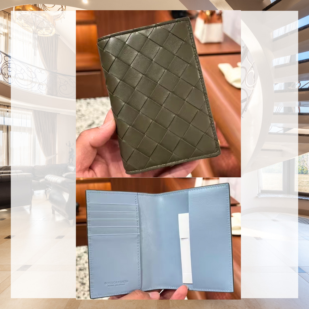 《上品な遊び心》【BOTTEGA VENETA】パスポートケース ボッテガ