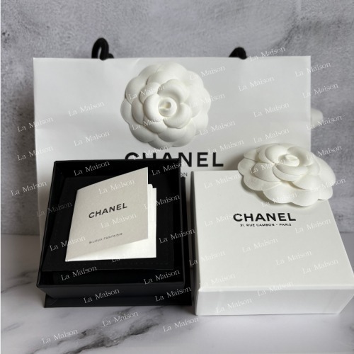《すぐ届く！》【CHANEL】ブローチ ロゴ ゴールド メタル パール