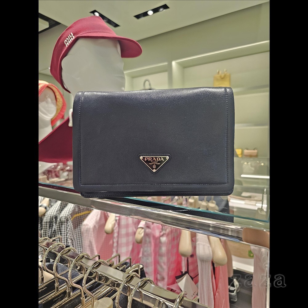 セール★PRADA★1BD296