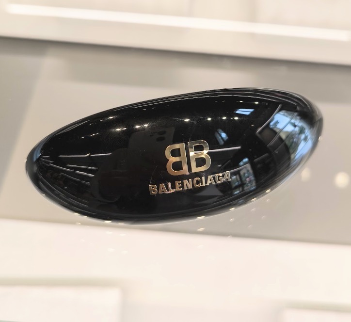 【BALENCIAGA】セール BBロゴ ヘアクリップ