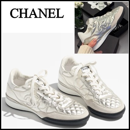 ☆CHANEL☆ 25S CCロゴ メタリック カーフスキン スニーカー