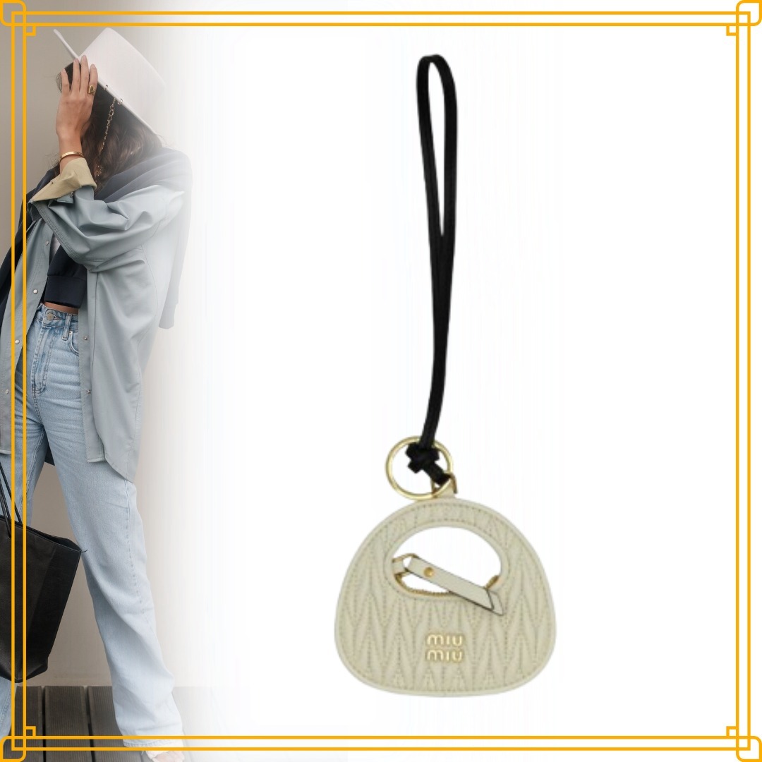 ◆完売前に◆【MiuMiu】バッグチャーム キーリング