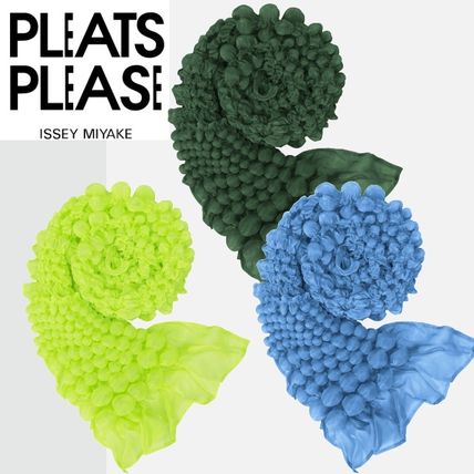 ISSEY MIYAKE(イッセイミヤケ) スカーフ(レディース) - 海外通販