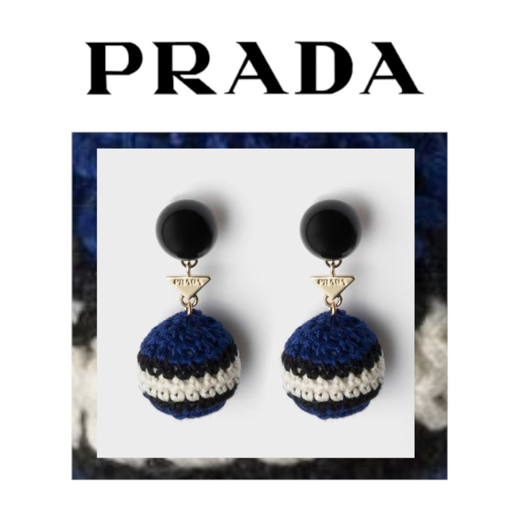 注目の新作♪【PRADA】クロシェ ピアス