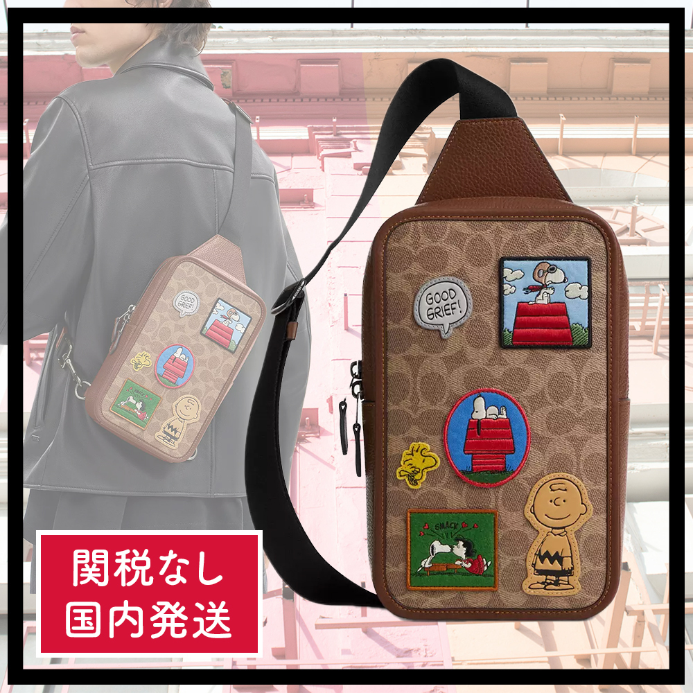 【COACH】X PEANUTSサリバンパックシグネチャーキャンバスパッチ