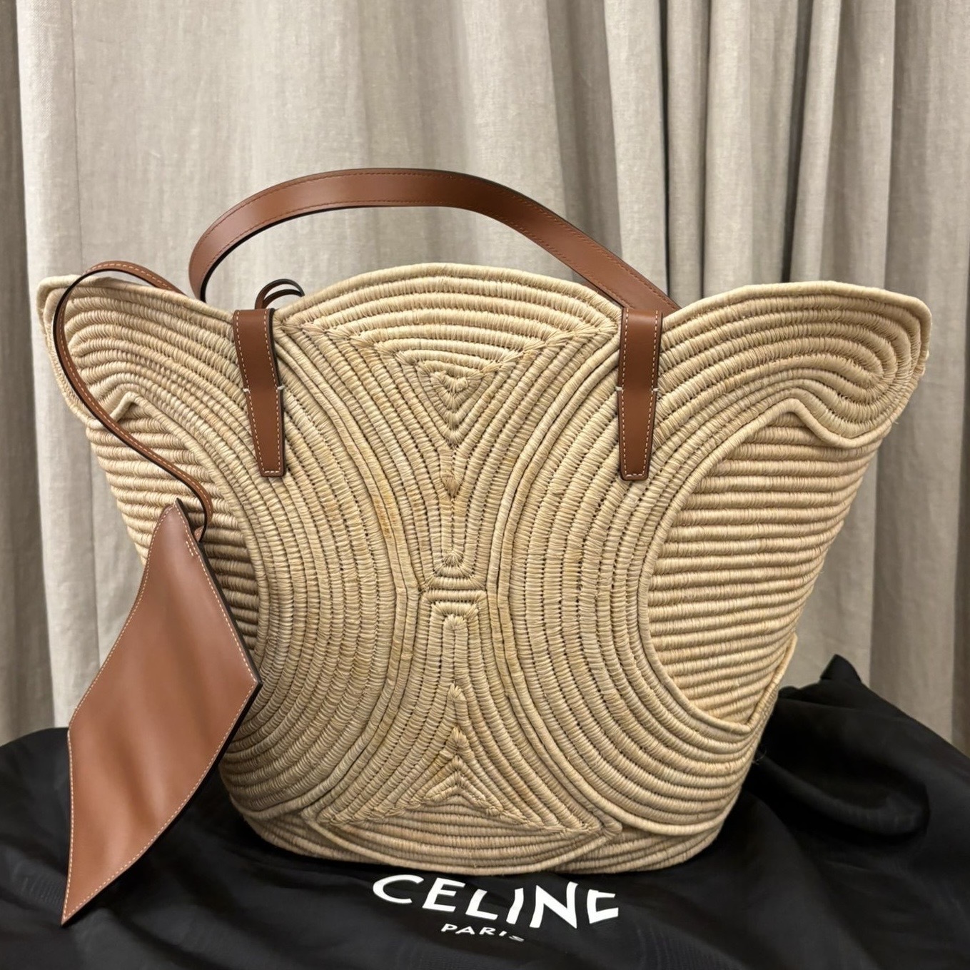 夏の定番♪ かごバック CELINE ミディアム パニエ ◆ ラフィア