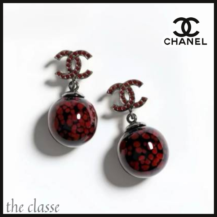 【レッドカラーが華やか◆】大粒ストーンが揺れる＊CHANELピアス