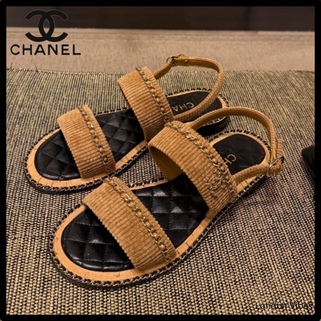 お洒落コーデュロイ♪ CHANEL フラットサンダル ライトブラウン