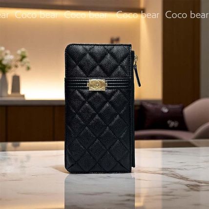 ポーチ CHANEL(シャネル) iPhone・スマホケース(レディース