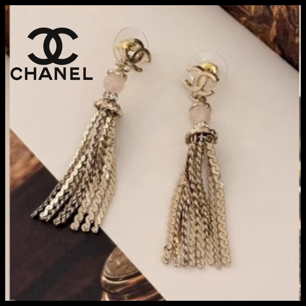 25A 【CHANEL】《ドラマチックなシーンを飾るロングピアス》