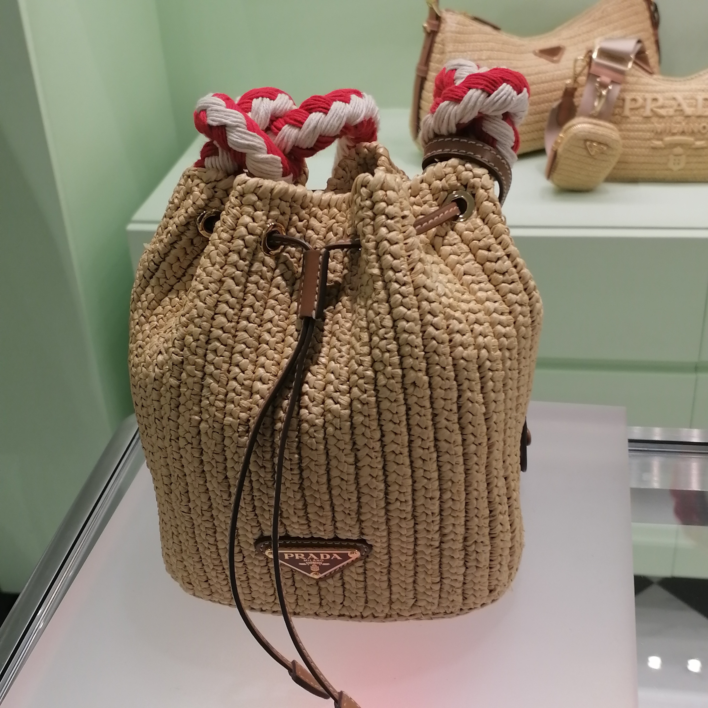 PRADA☆クロシェミニバケットバッグ