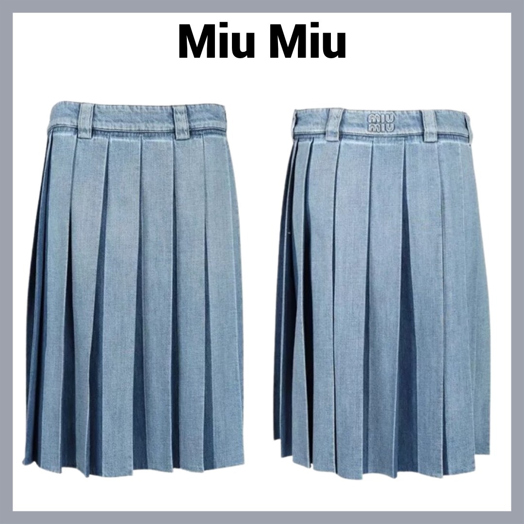 【Miu Miu】プリーツ デニムスカート（ライトブルー）