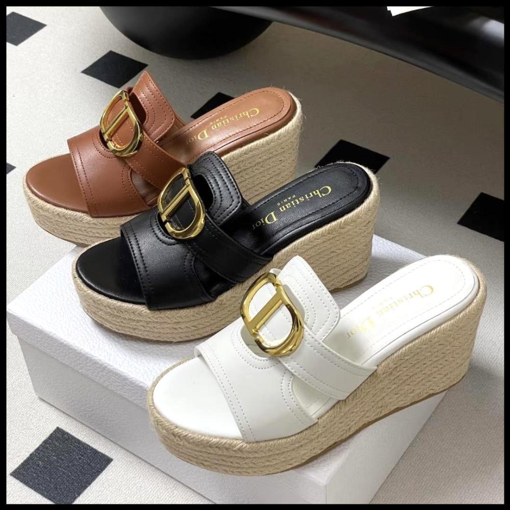 【足元が素敵に♡】DIOR サンダル