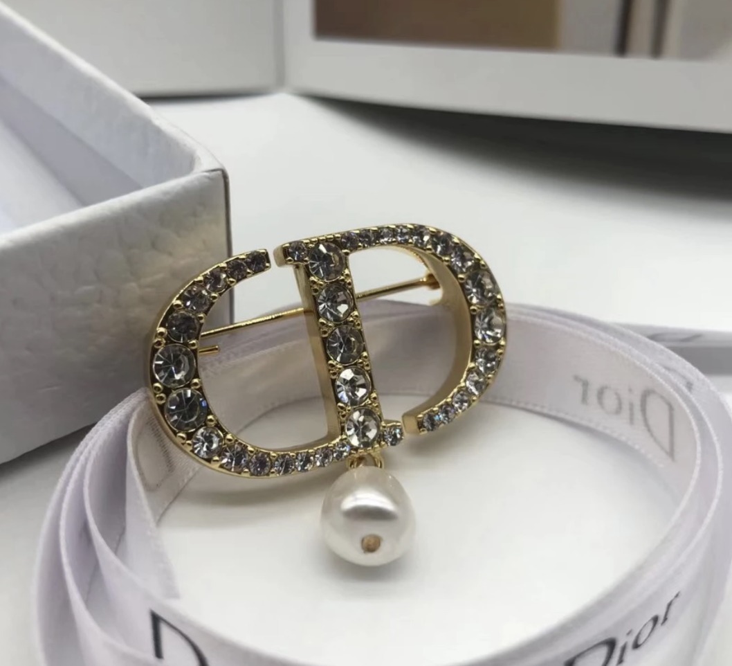 《即発☆ワンポイントに☆》DIOR PETIT CD ブローチ