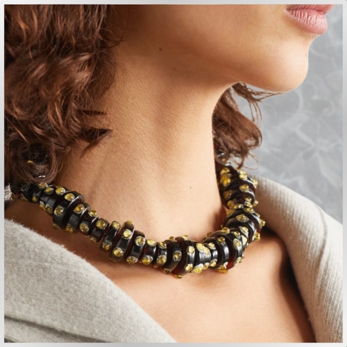 ≪気品溢れる≫【BOTTEGA VENETA】ガラスネックレス