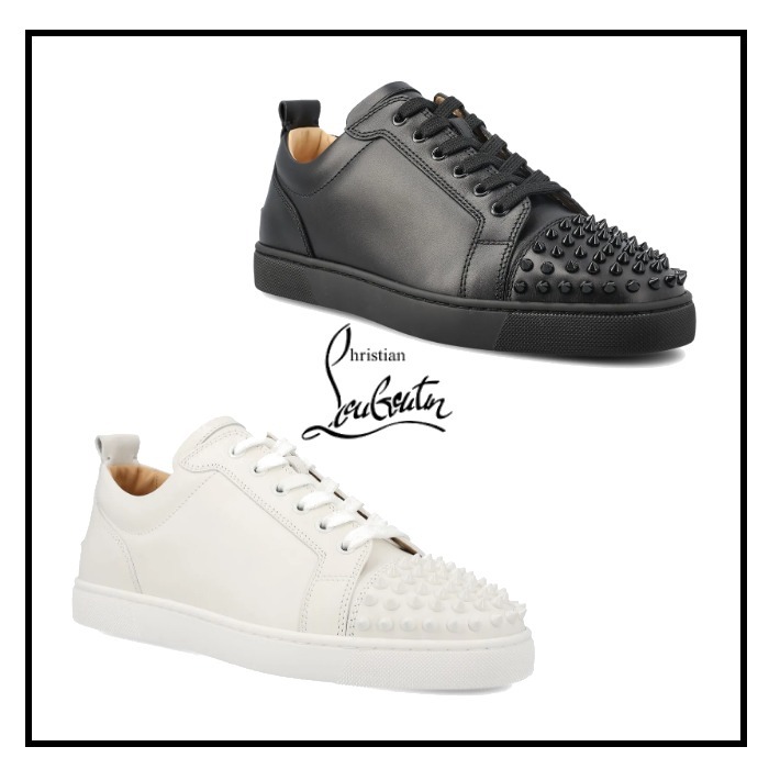 【NEW】Christian Louboutin スタッド レースアップ スニーカー
