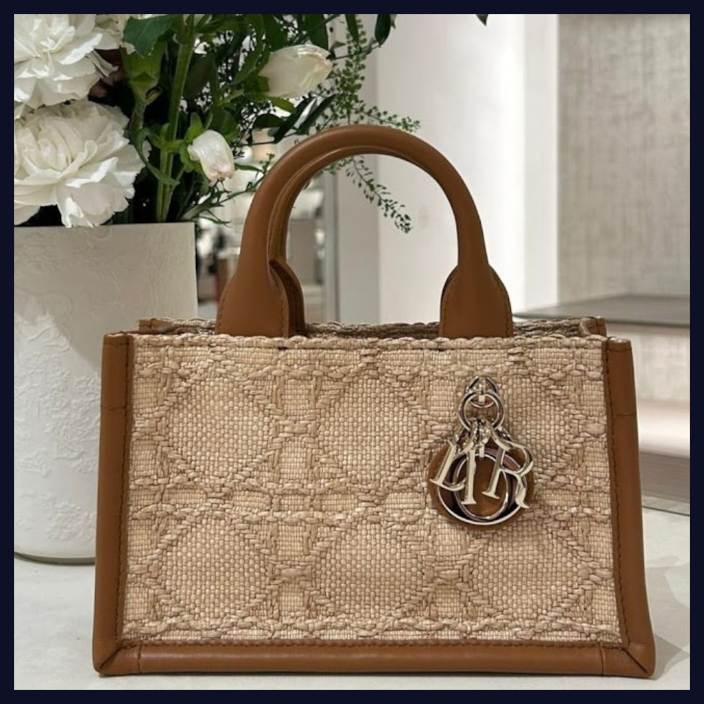 【チャームが可愛い♡】Dior Book Tote バッグ ミニ