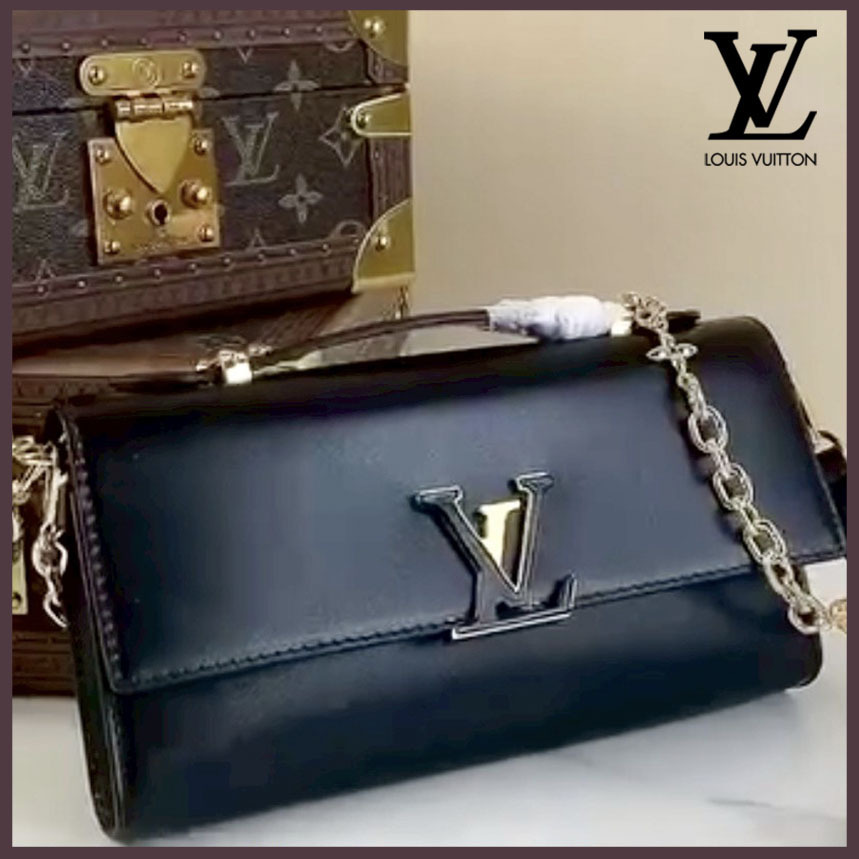 【華やか上質感♪】LV ★ カプシーヌ レザー＆チェーン