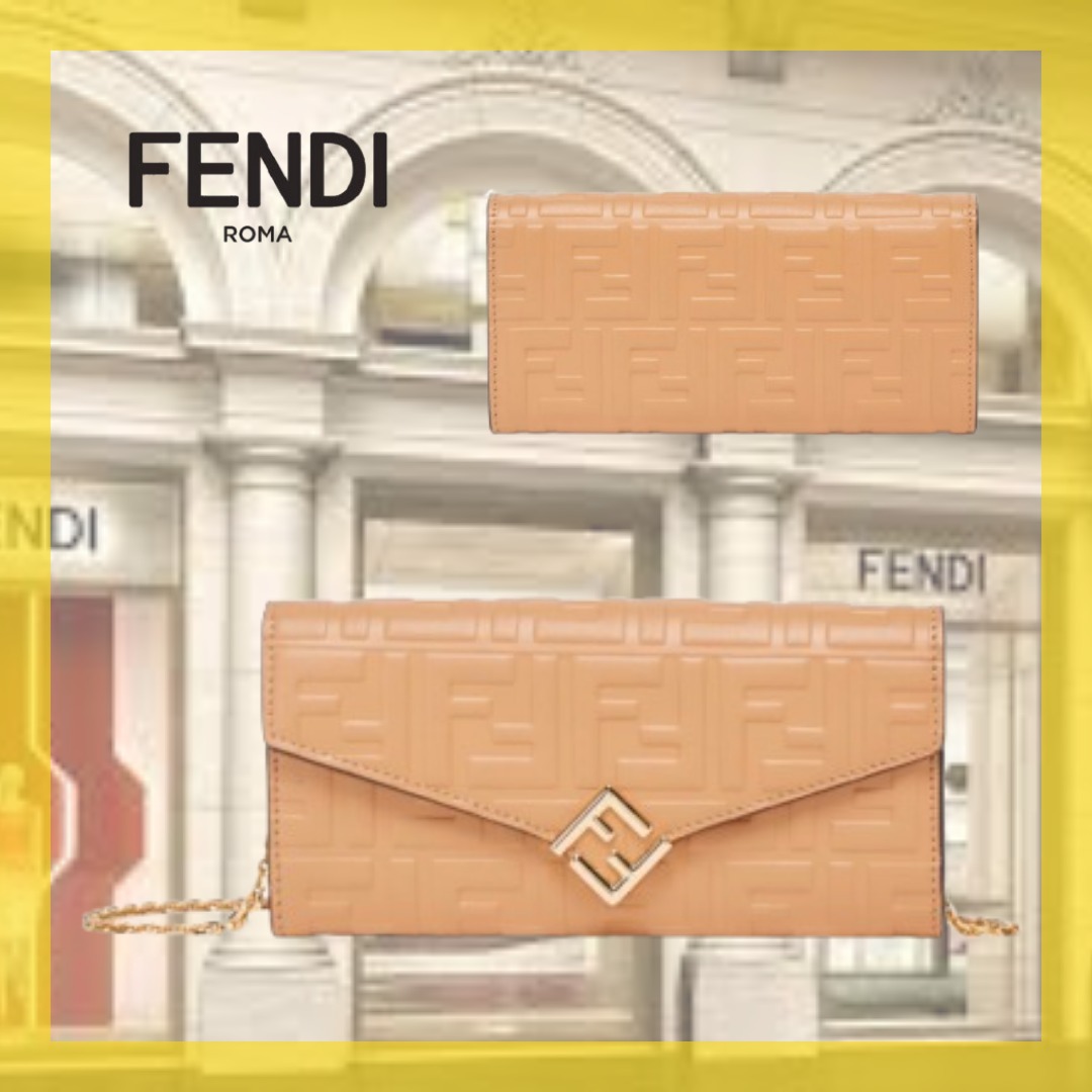 【FENDI】フェンディ FFダイヤモンド チェーン付き長財布